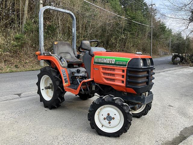 ヒノモト トラクター 写真