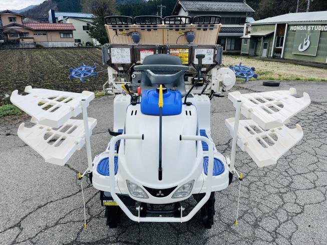 田植機 LE4 写真３