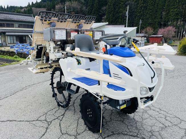 田植機 LE4 写真２