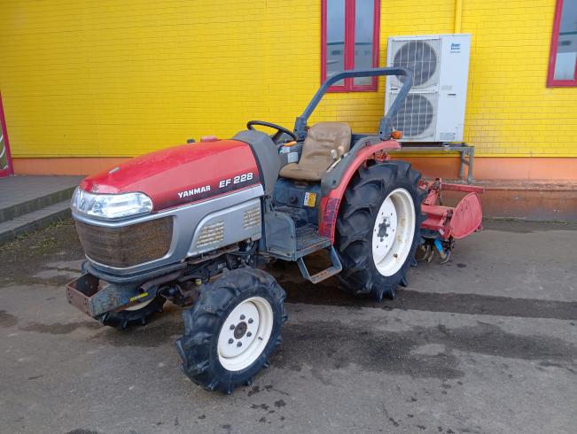 ヤンマー トラクター 写真