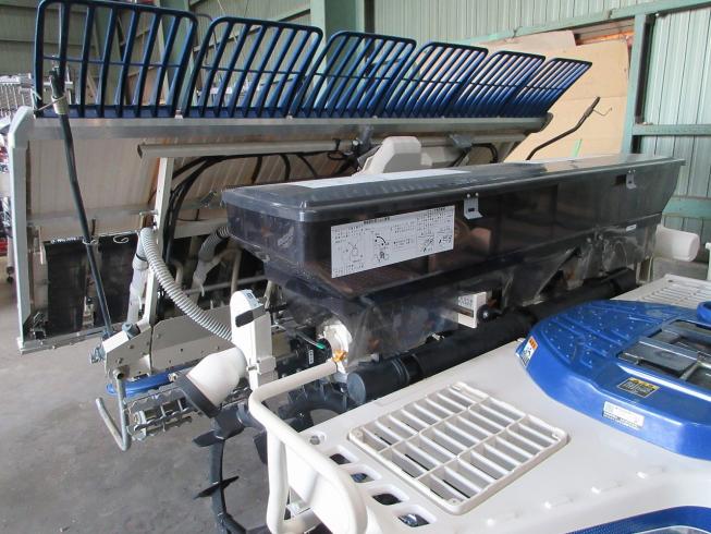 田植機 PR6G-LF 写真８