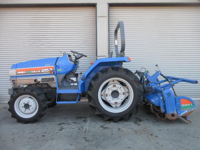 トラクター TG253F-UVWX06 写真３