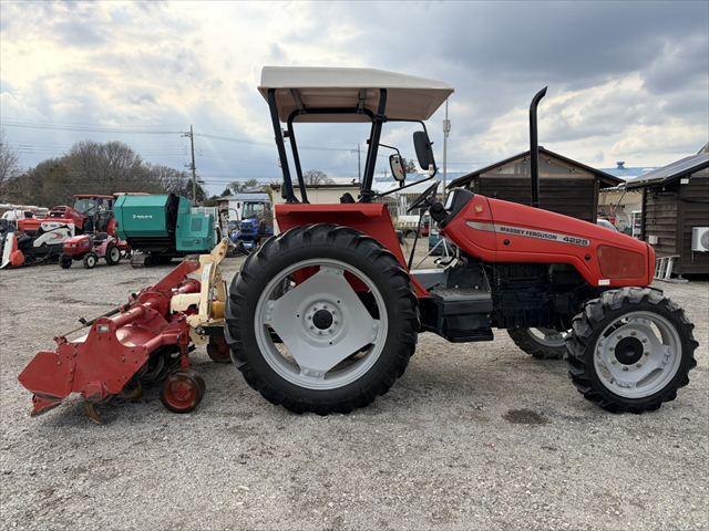 トラクター MF4225 写真４