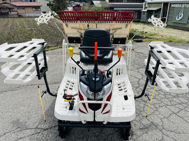 田植機 YR4S-K 写真３