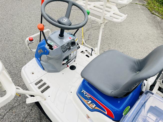 田植機 PQZ43K-ULF 写真７