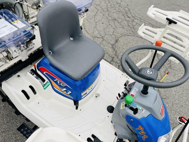 田植機 PQZ43K-ULF 写真８