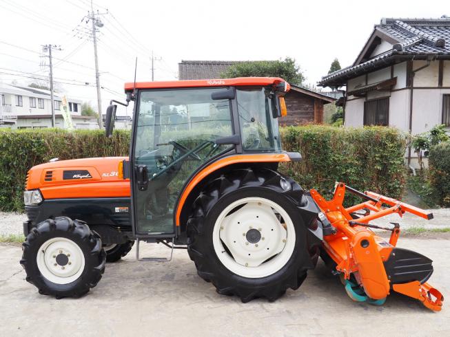 トラクター KL300 写真３