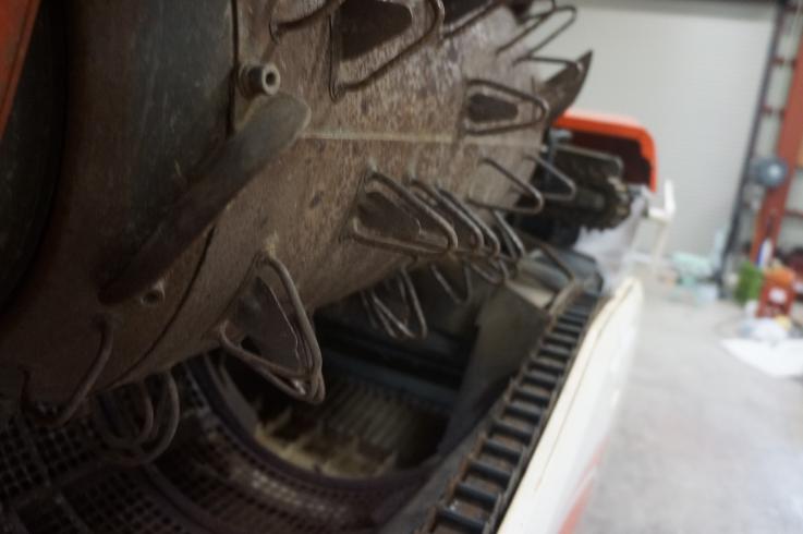 コンバイン ER323 写真９