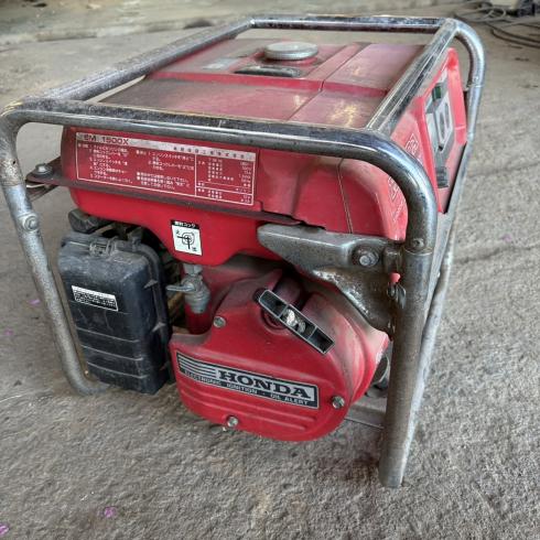 発電機 EM1500X 写真２