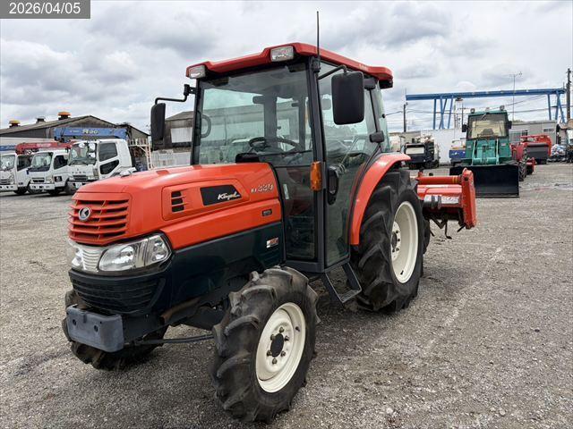 クボタ トラクター 写真