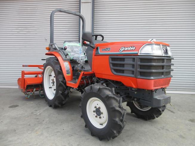 クボタ トラクター 写真