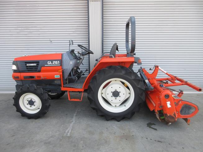 トラクター GL261 写真３