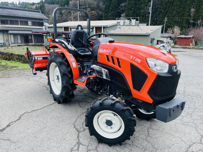 トラクター ST25JRF5SV 写真２