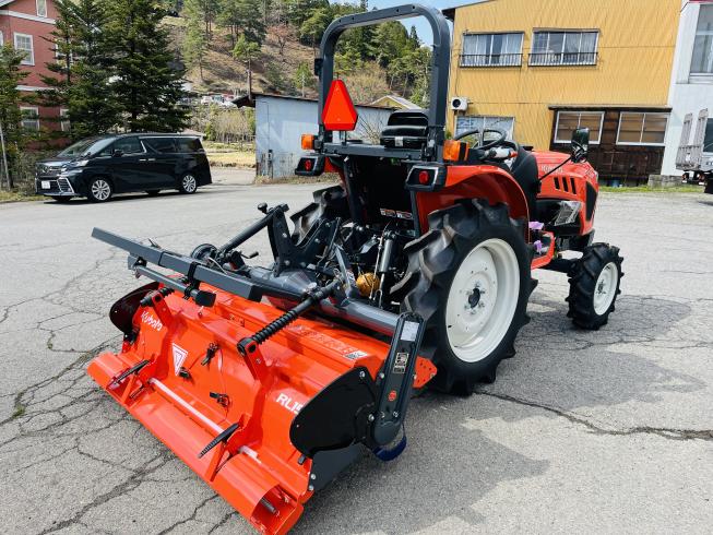 トラクター ST25JRF5SV 写真４