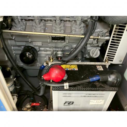 発電機 DCA-25USI3 写真12