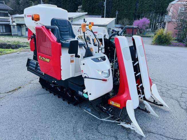 コンバイン Ee214W 写真２