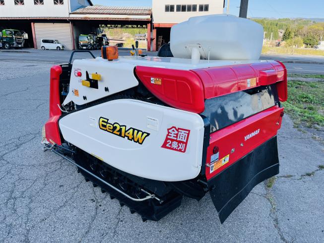 コンバイン Ee214W 写真４