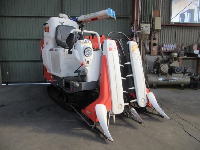 クボタ コンバイン 写真