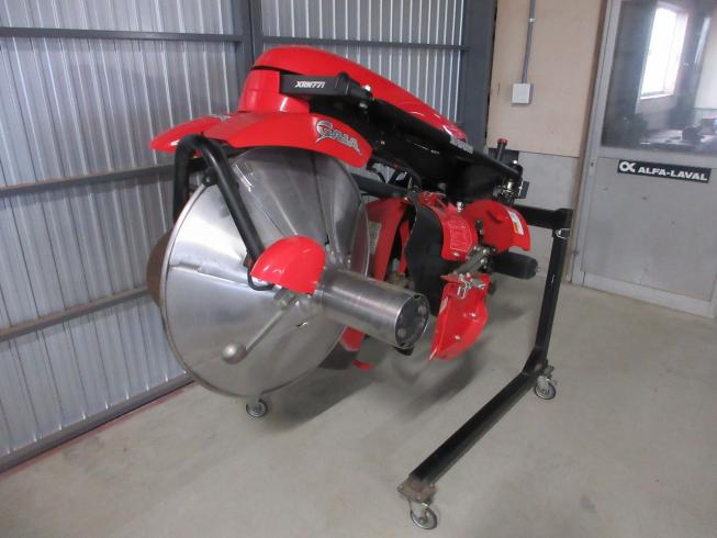 畦塗機 XRM771 写真３