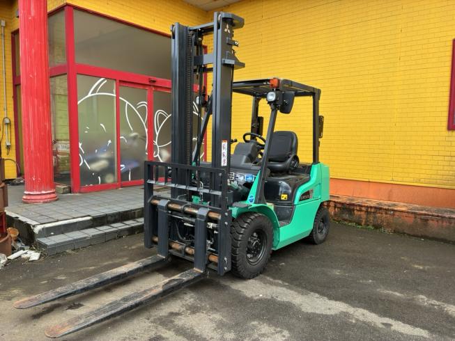 三菱 フォークリフト 写真