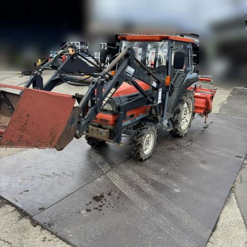 クボタ トラクター 写真