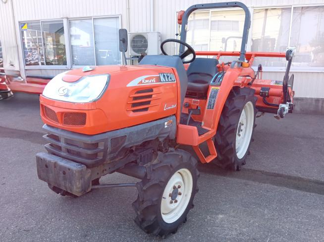 クボタ トラクター 写真