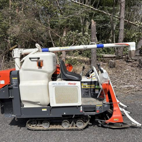 コンバイン ER211 写真３