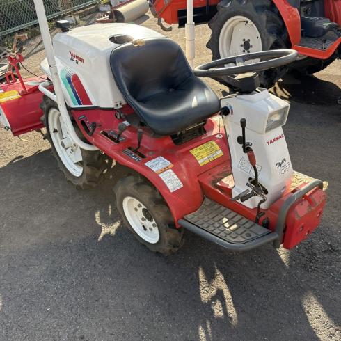 乗用耕運機 UP-2 写真２