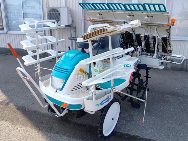 クボタ 田植機 写真