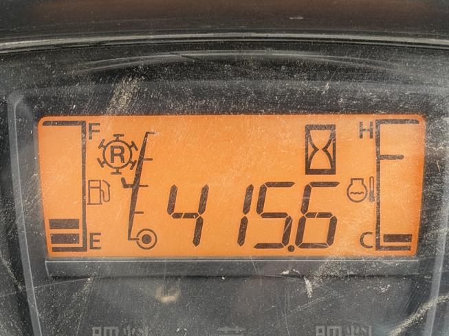 田植機 ZP65NF側状施肥/箱まき/こまき/ダブルタイヤ 写真８