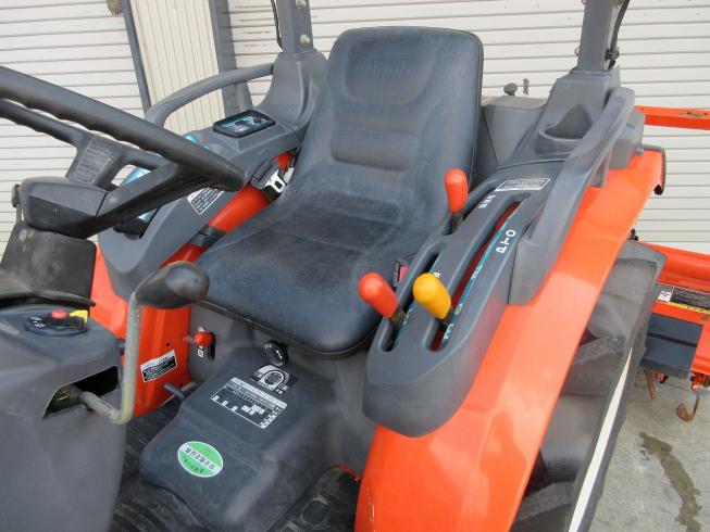 トラクター KB20 写真４