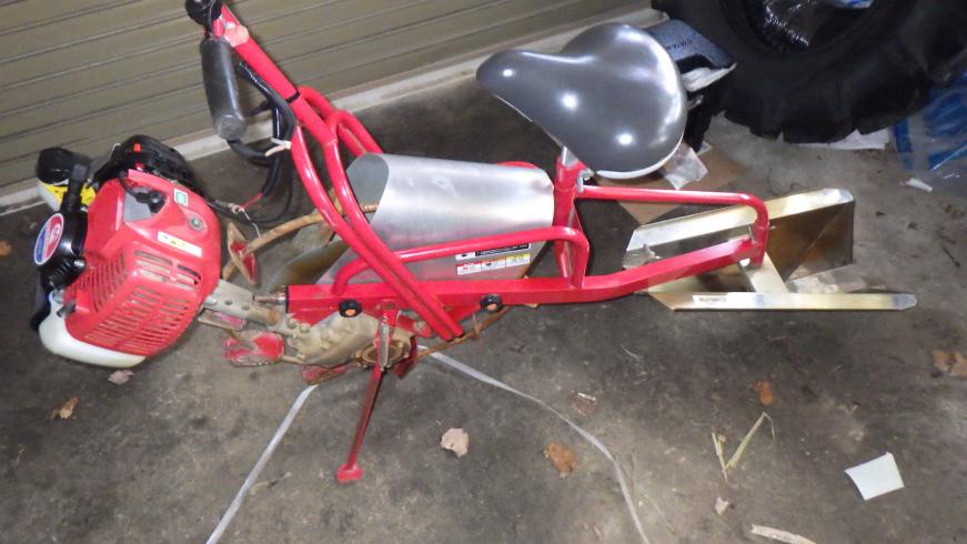 溝切機 MKF-A426 写真４