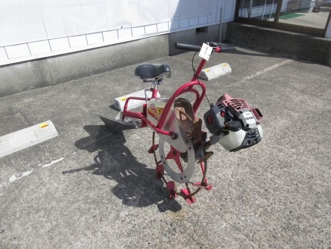 オータケ 乗用溝切機 写真