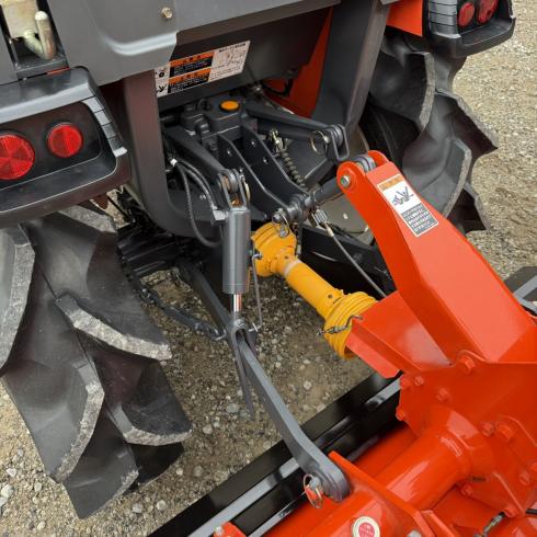 トラクター KB205 写真９