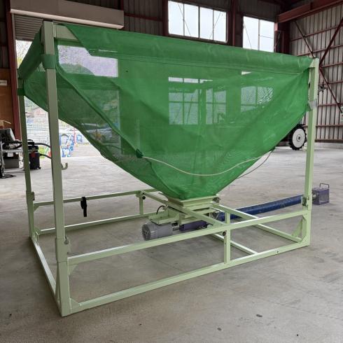 レザーコンテナ 秋太郎ポップ 写真４