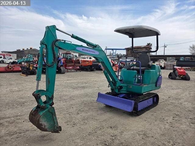 コマツ ミニユンボ 写真