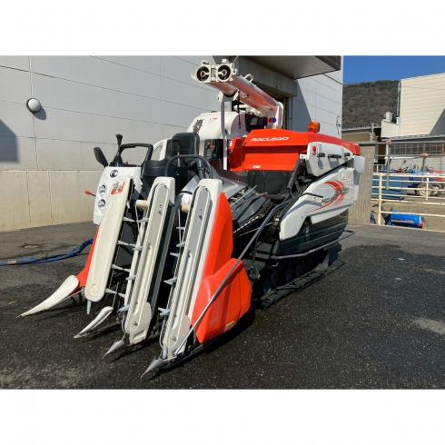 クボタ コンバイン 写真