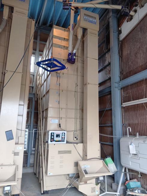 金子農機 乾燥機 写真