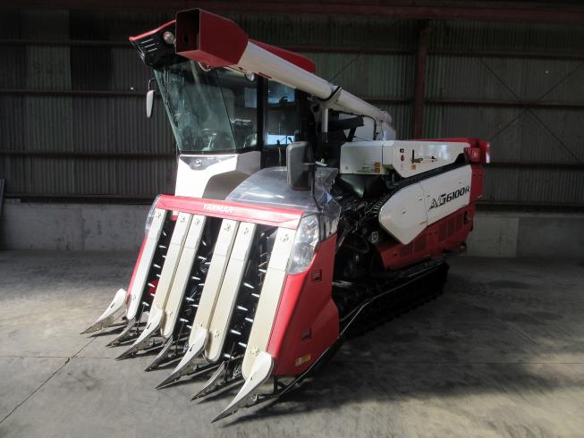 コンバイン AG6100 写真２