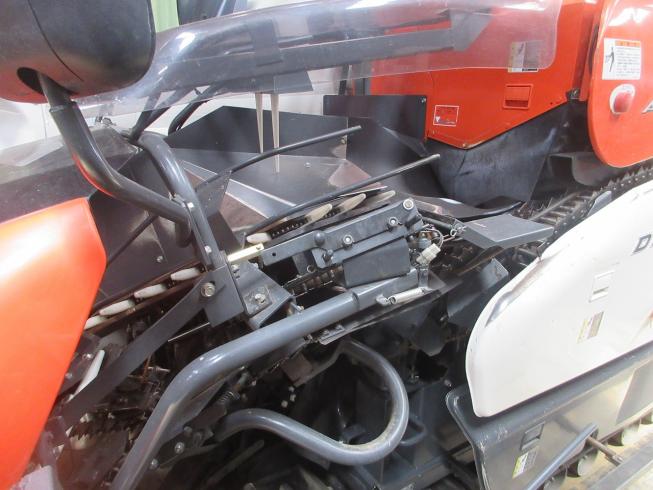 コンバイン ER572-SD4M 写真９