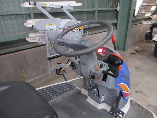 田植機 PZ73-HGRLF 写真９