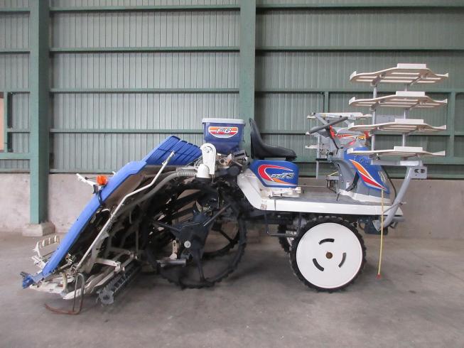 田植機 PZ73-HGRLF 写真４