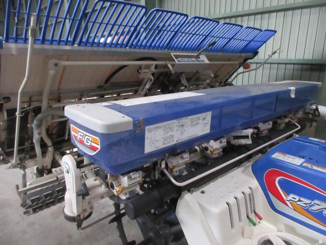 田植機 PZ73-HGRLF 写真７