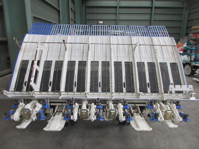 田植機 PZ73-HGRLF 写真６