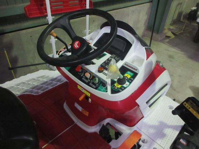 田植機 YR6DA 写真８