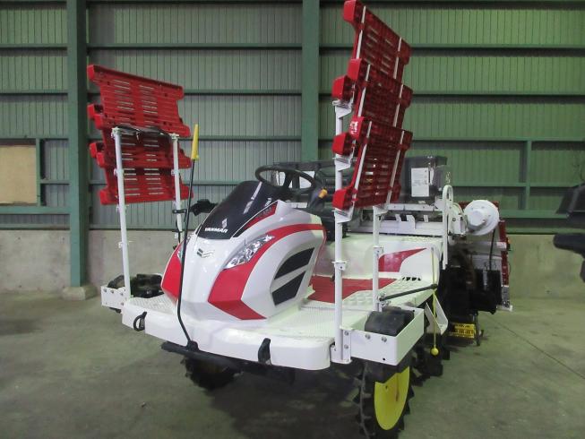 田植機 YR6DA 写真２