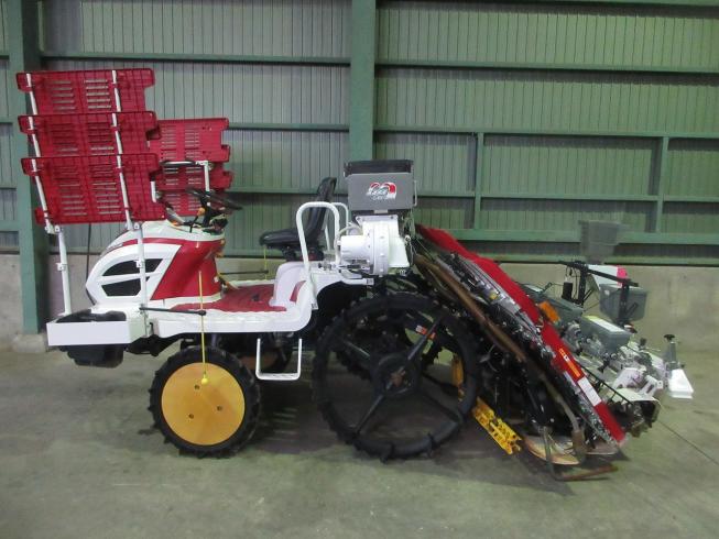 田植機 YR6DA 写真３