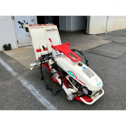 田植機 AP200 写真２