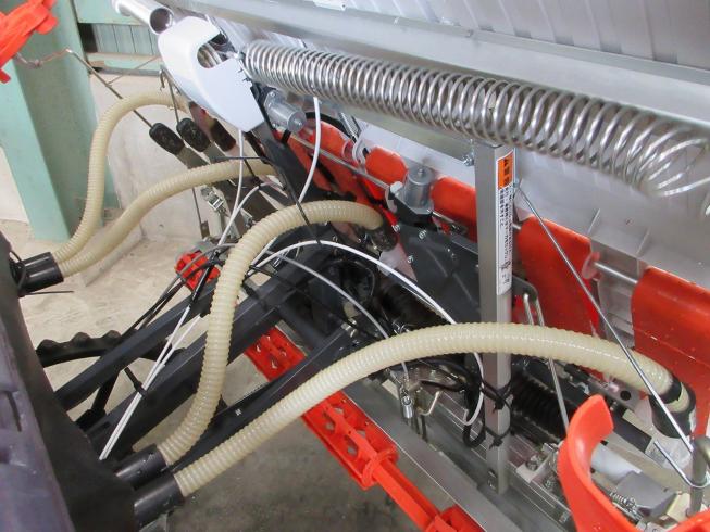 田植機  AW4-GF 写真６