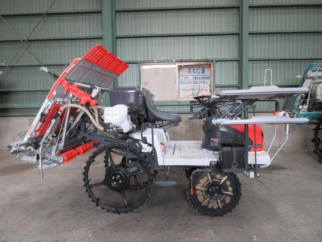 田植機  AW4-GF 写真３